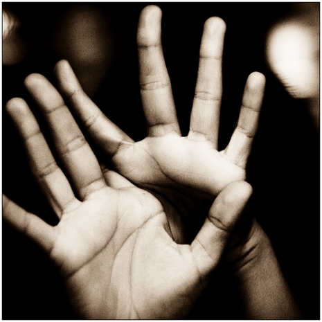 Hands (Via <a href="http://www.flickr.com/photos/technowannabe">Todd Baker</a>.)